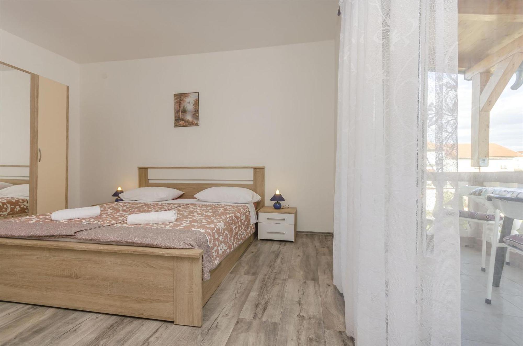 Apartments Rajka Vodice Bagian luar foto