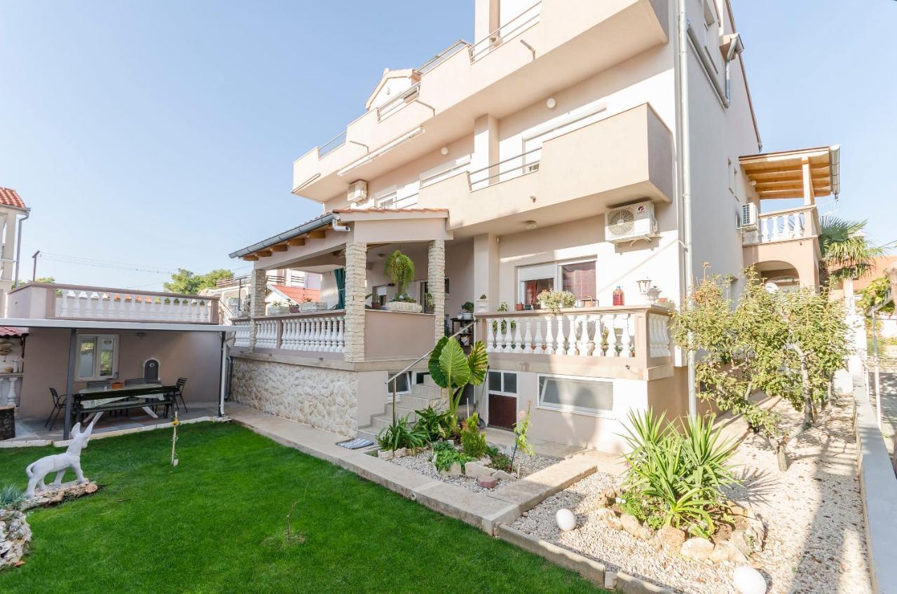 Apartments Rajka Vodice Bagian luar foto